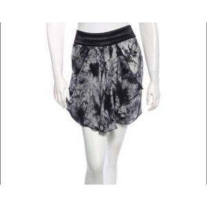 Alice+Olivia tie dye black&white mini skirt sz 4